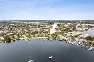 114 S Lake Dr, Lantana, FL 33462 - Photo 10