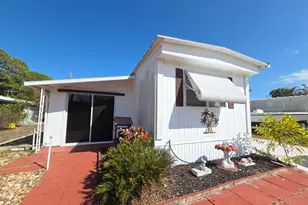 8121 SE Skylark Ave, Hobe Sound, FL 33455 - Photo 2