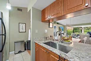 835 Club Dr, Palm Beach Gardens, FL 33418 - Photo 2