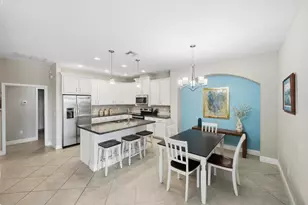 11554 SW Lake Park Dr, Port Saint Lucie, FL 34987 - Photo 10