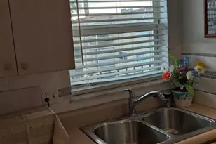 715 Lori Dr, Palm Springs, FL 33461 - Photo 10