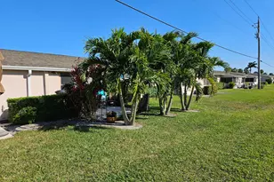 2677 Dudley Dr W, West Palm Beach, FL 33415 - Photo 36