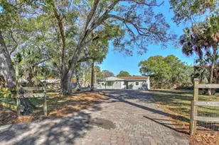 404 N 38th St, Fort Pierce, FL 34947 - Photo 6