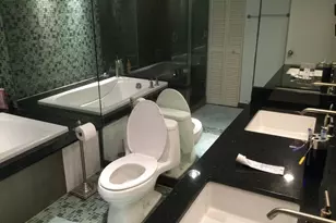 5280 N Ocean Dr, Singer Island, FL 33404 - Photo 36