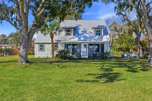 3809 N Indian River Dr, Cocoa, FL 32926 - Photo 2