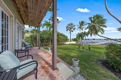 122 S Lake Drive, Lantana, FL 33462 - Photo 12