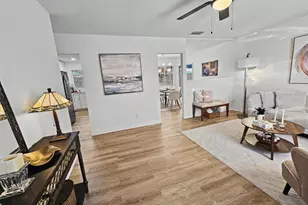 433 SE Seahouse Dr, Port Saint Lucie, FL 34983 - Photo 6