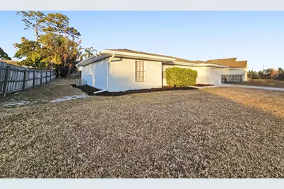 433 SE Seahouse Drive, Port Saint Lucie, FL 34983 - Photo 40