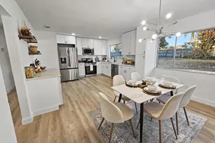 433 SE Seahouse Dr, Port Saint Lucie, FL 34983 - Photo 10