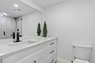 2651 S Palm Aire Dr S, Pompano Beach, FL 33069 - Photo 26