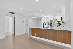 2651 S Palm Aire Dr S, Pompano Beach, FL 33069 - Photo 12