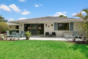 107 Club Dr, Palm Beach Gardens, FL 33418 - Photo 10