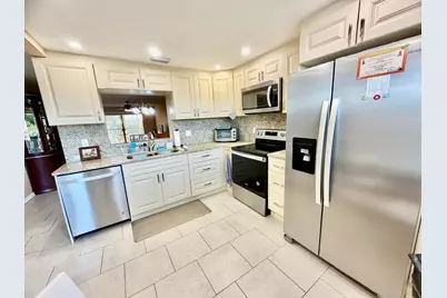 2305 Lucaya Lane #D4, Coconut Creek, FL 33066 - Photo 2