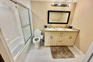 2305 Lucaya Ln, Pompano Beach, FL 33066 - Photo 12