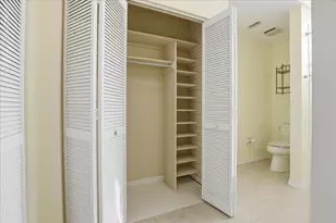 6285 N Mirror Lake Dr, Sebastian, FL 32958 - Photo 16