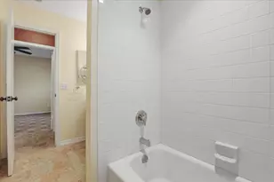 6285 N Mirror Lake Dr, Sebastian, FL 32958 - Photo 20