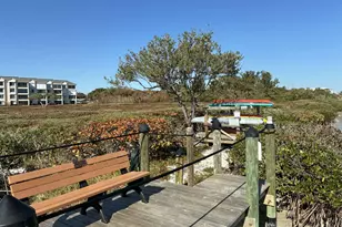 6285 N Mirror Lake Dr, Sebastian, FL 32958 - Photo 28