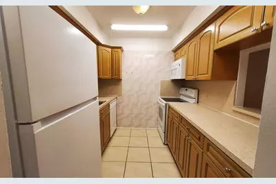 12003 Poinciana Boulevard #204, Royal Palm Beach, FL 33411 - Photo 4