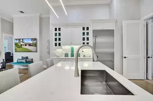 2590 Estates Dr, Palm Beach Gardens, FL 33410 - Photo 12