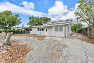 1451 SW 5th Ave, Deerfield Beach, FL 33441 - Photo 2