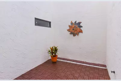 7646 Solimar Circle, Boca Raton, FL 33433 - Photo 22