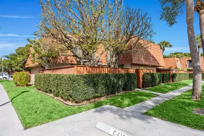 749 Buttonwood Lane, Boynton Beach, FL 33436 - Photo 2