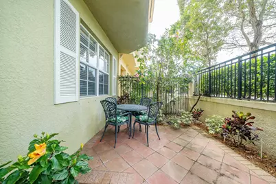 11860 Valencia Gardens Avenue, Palm Beach Gardens, FL 33410 - Photo 28