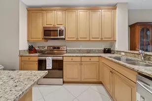 11860 Valencia Gardens Ave, Palm Beach Gardens, FL 33410 - Photo 8