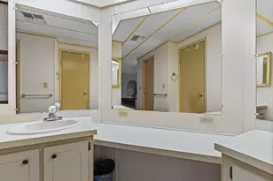 637 Periwinkle Cir, Sebastian, FL 32976 - Photo 30