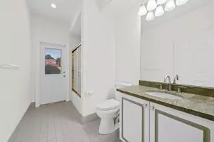 2730 Tecumseh Dr, West Palm Beach, FL 33409 - Photo 34