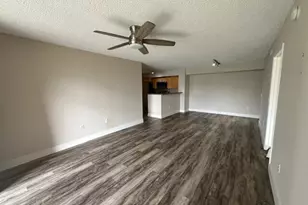 7824 Sonoma Springs Cir, Lake Worth, FL 33463 - Photo 10