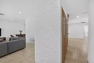 7000 Plantation Rd, Plantation, FL 33317 - Photo 12