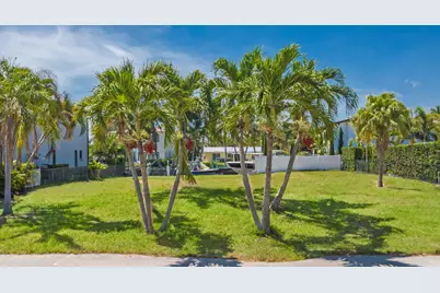 808 NE Bay Cove Street, Boca Raton, FL 33487 - Photo 2