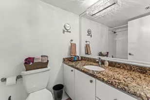 5420 N Ocean Dr, Singer Island, FL 33404 - Photo 20