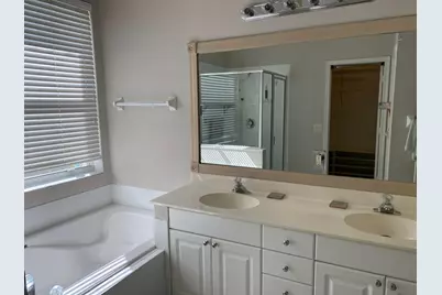 546 Waverly Circle, Port Saint Lucie, FL 34983 - Photo 16