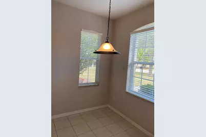 546 Waverly Circle, Port Saint Lucie, FL 34983 - Photo 10
