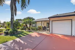 41 Mayfair Ln, Boynton Beach, FL 33426 - Photo 4