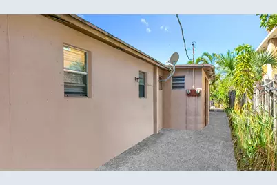 4804 Garden Avenue, West Palm Beach, FL 33405 - Photo 4