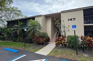 147 Deer Creek Blvd, Deerfield Beach, FL 33442 - Photo 1