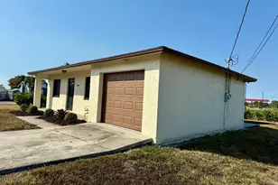 920 NW 4th St, South Bay, FL 33493 - Photo 22