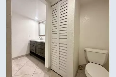 230 Lake Arbor Drive, Palm Springs, FL 33461 - Photo 18