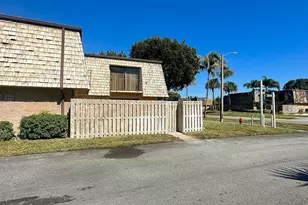 230 Lake Arbor Dr, Lake Worth Beach, FL 33461 - Photo 2