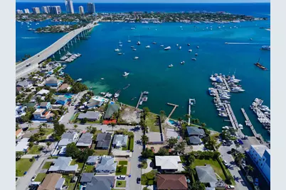 265 E 23rd Street, Riviera Beach, FL 33404 - Photo 8