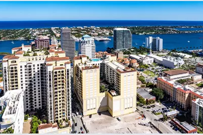 801 S Olive Avenue #427, West Palm Beach, FL 33401 - Photo 2
