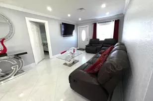 5792 Orange Rd, West Palm Beach, FL 33413 - Photo 4