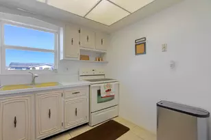 2680 E Emory Dr E, West Palm Beach, FL 33415 - Photo 8