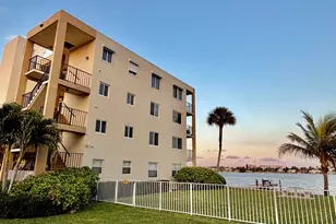 300 Croton Ave, Lantana, FL 33462 - Photo 2