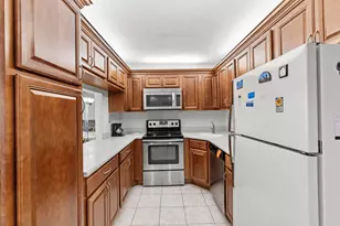 3664 Alder Dr, West Palm Beach, FL 33417 - Photo 8