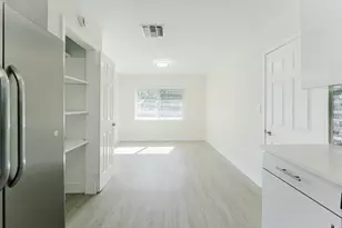 323 NW Spanish River Blvd, Boca Raton, FL 33431 - Photo 10