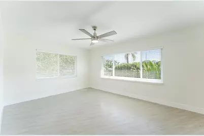 323 NW Spanish River Boulevard, Boca Raton, FL 33431 - Photo 22